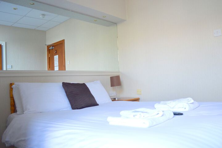 Room 4 of 47