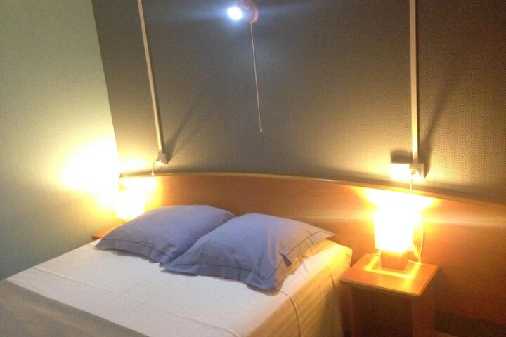 Room 29 of 64