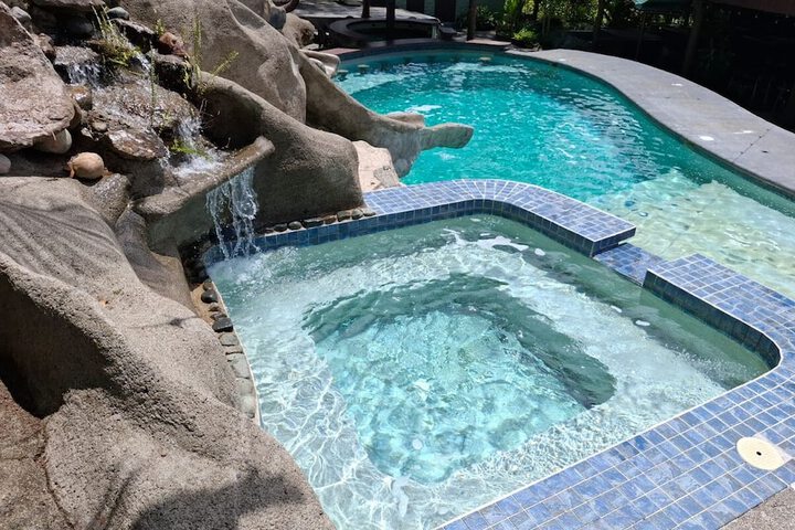 Pool 17 of 42