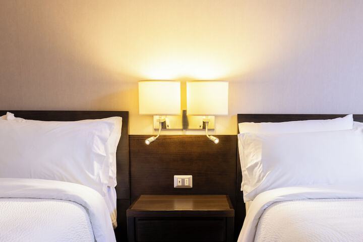 Room 13 of 72