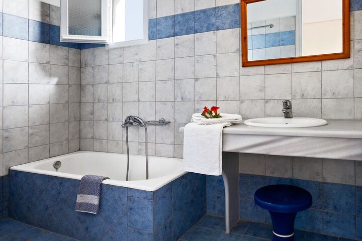 Bath Interior