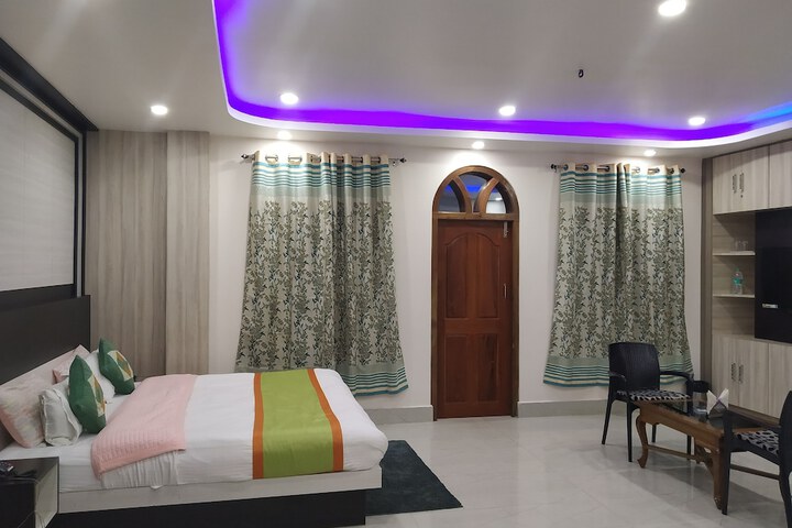 Room 21 of 104