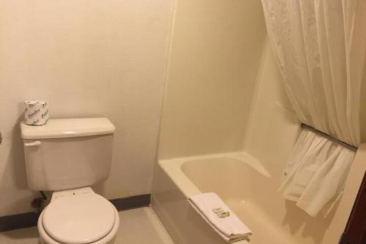Room 42 of 46