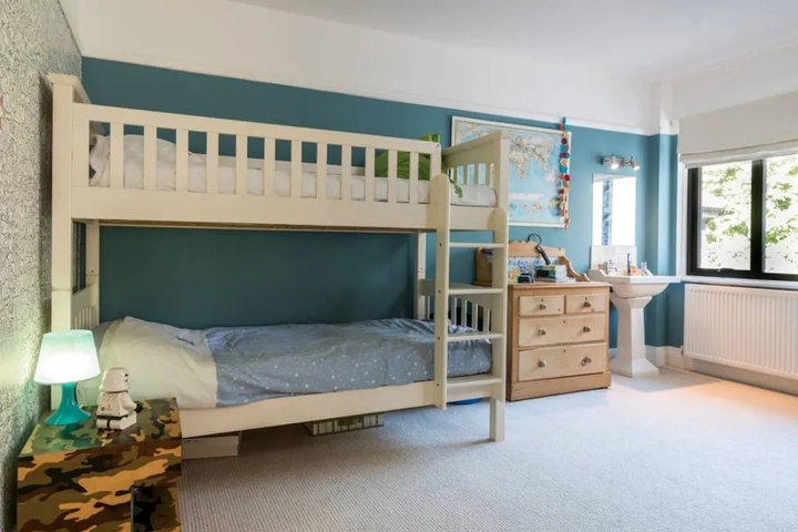 Room 2 of 13
