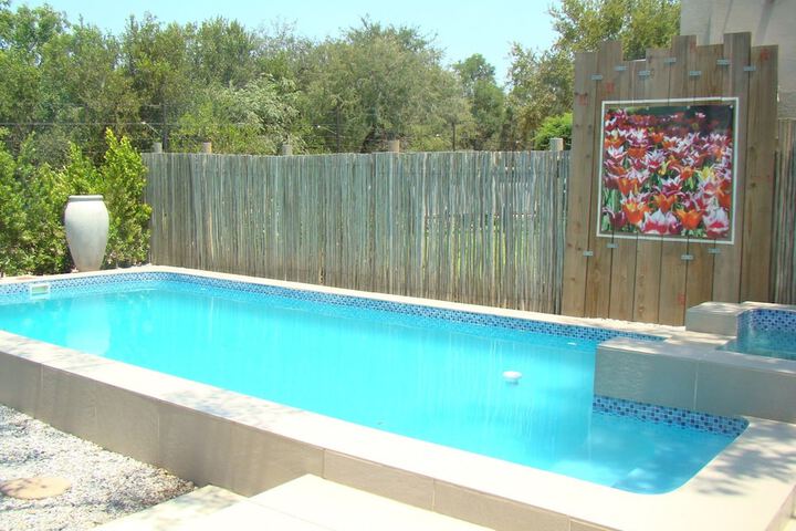 Pool 19 of 26
