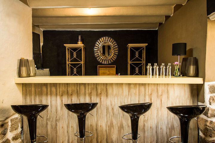 Lounge 66 of 72