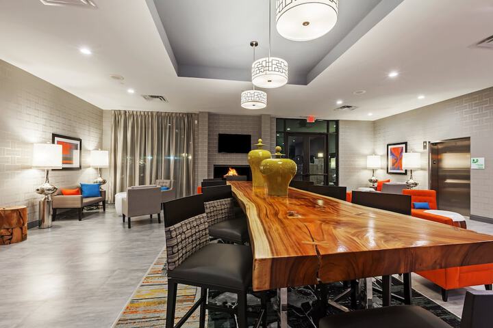 Breakfast area