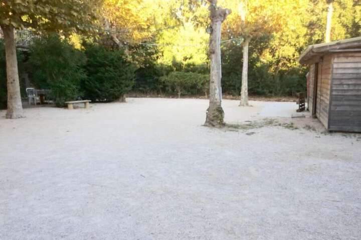 Property Grounds 38 of 49