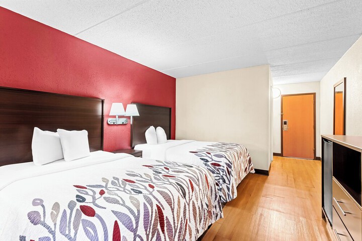 Deluxe 2 Double Beds (2 of 7)