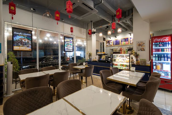 Dining 88 of 133