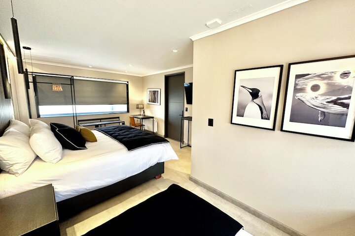 Room 12 of 39