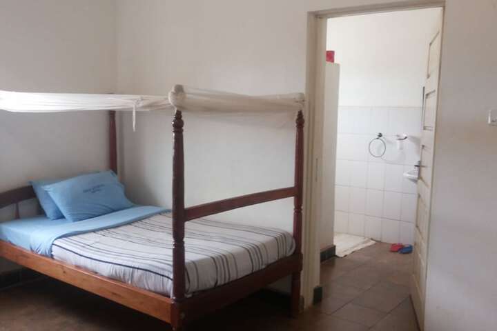 Room 5 of 47