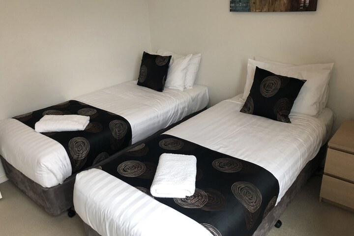 Room 35 of 85
