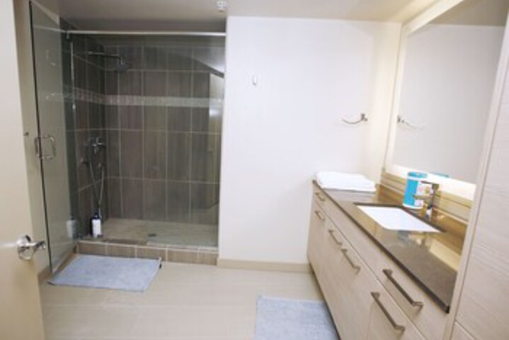 Room 6 of 47