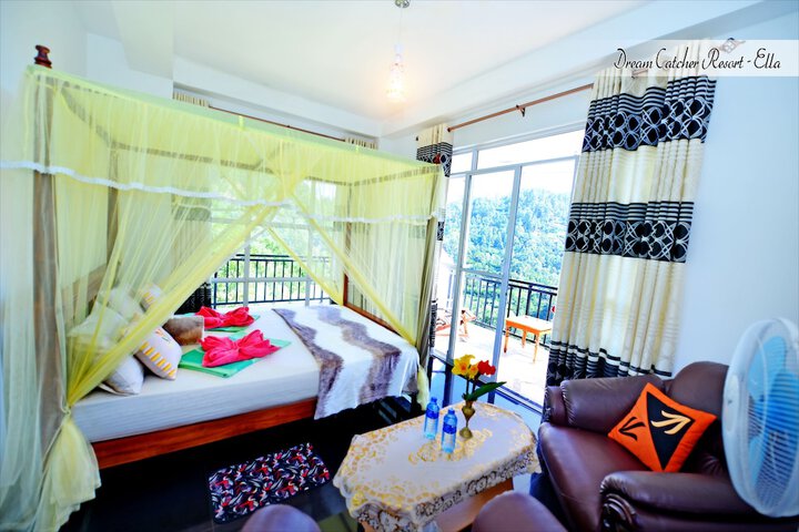 Room 4 of 26