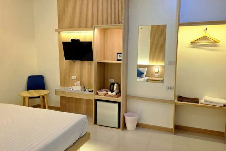 Room 36 of 97