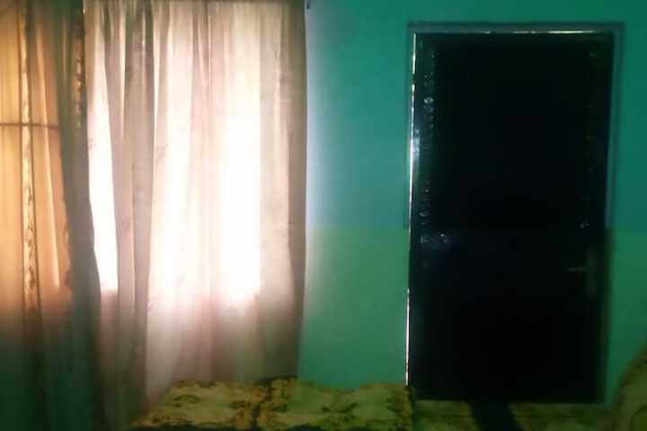 Room 2 of 8