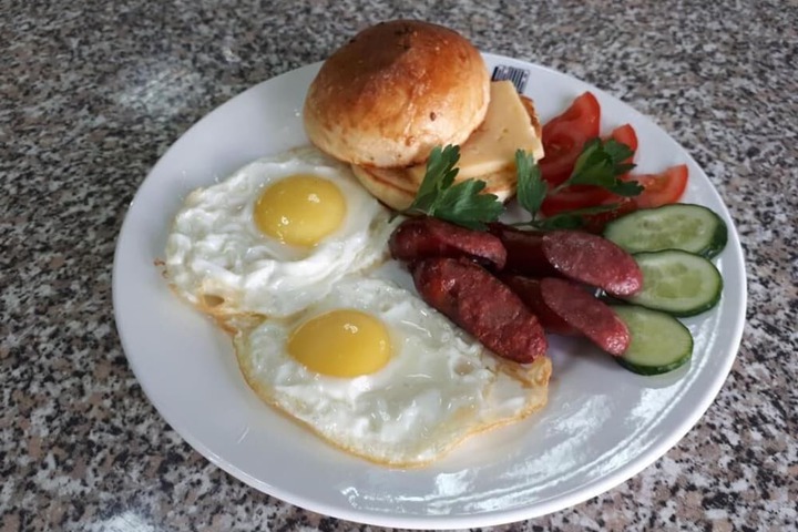 Breakfast meal