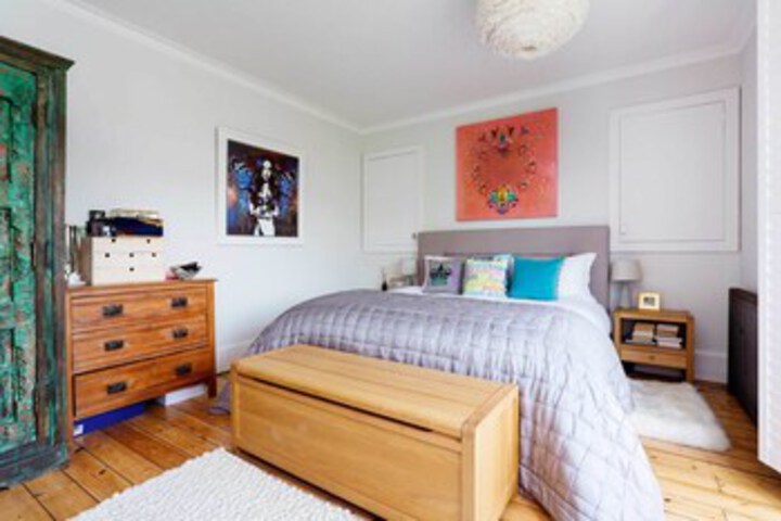 Room 16 of 22