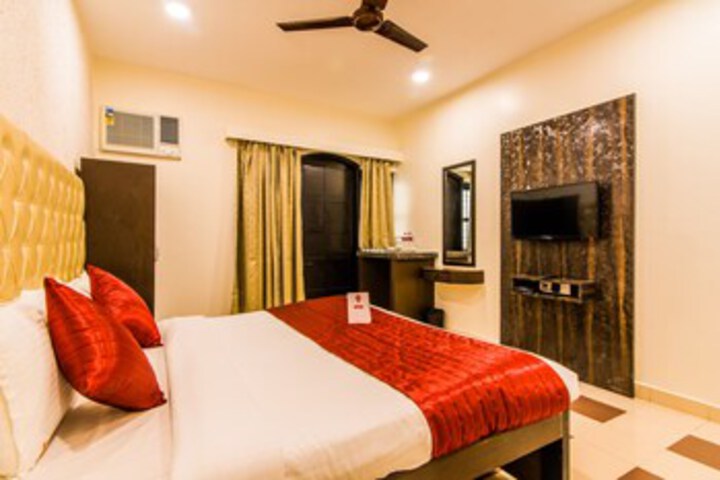 Room 8 of 20