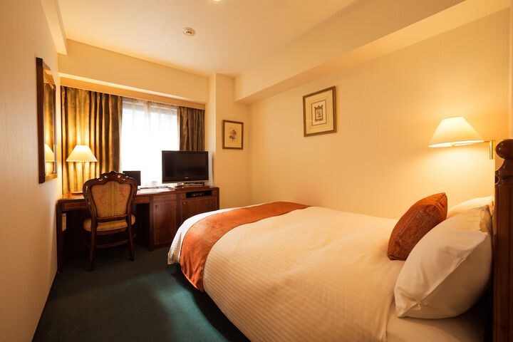 Room 6 of 36