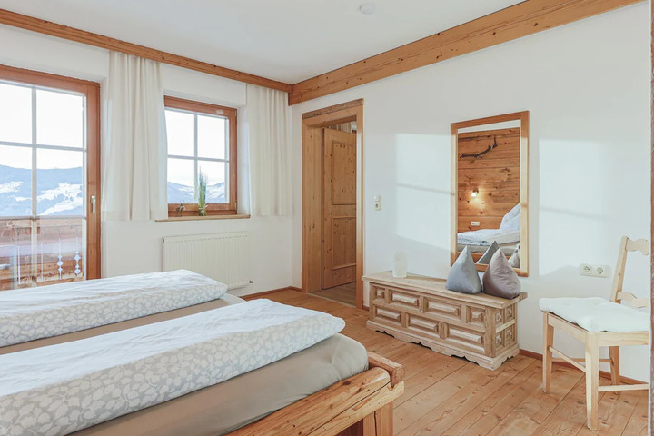 Room 3 of 6