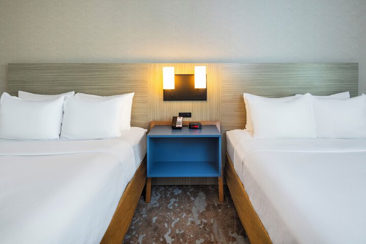 Room 3 of 48