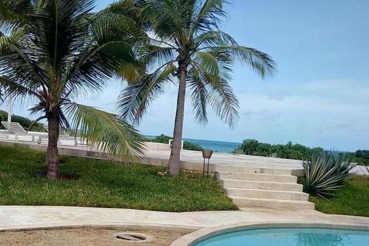 Pool 54 of 62