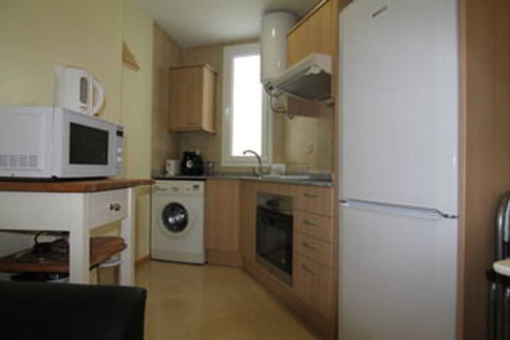 Room 12 of 16