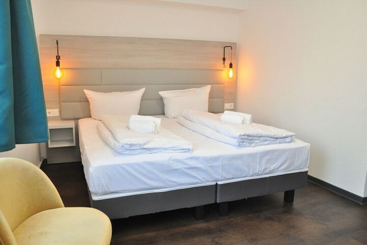 Room 21 of 50