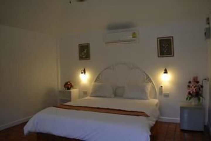 Room 11 of 41