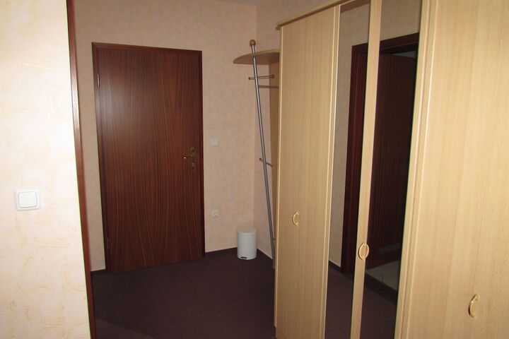 Room 16 of 65