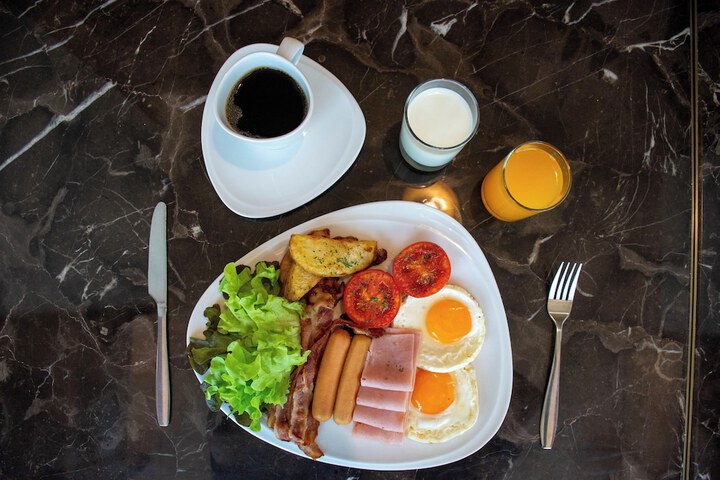 Breakfast/Coffee Service 42 of 52