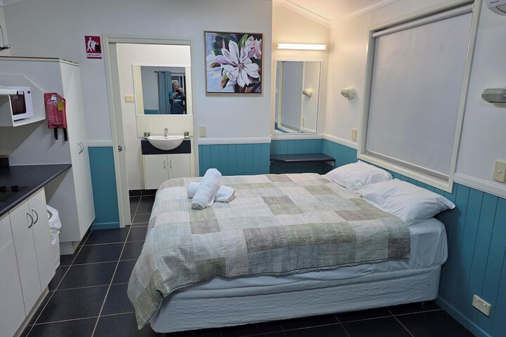 Room 7 of 14