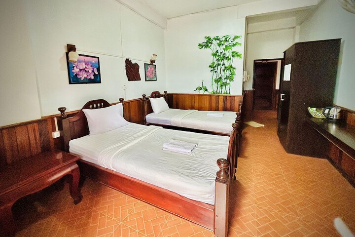 Room 29 of 61