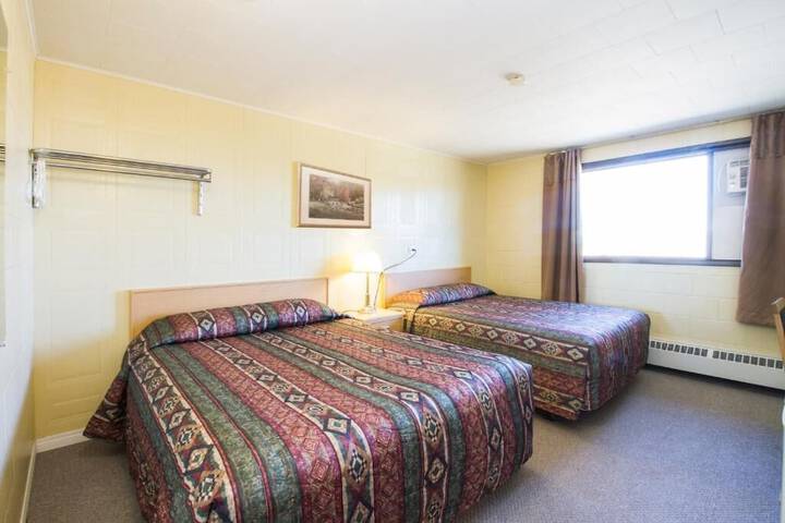 Room 8 of 34