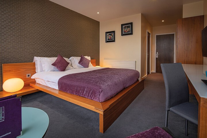 Room 5 of 39