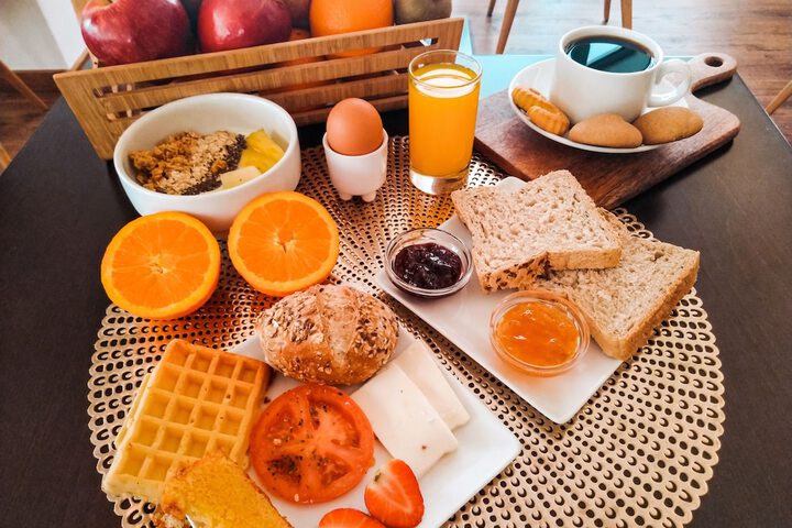 Breakfast/Coffee Service 22 of 26
