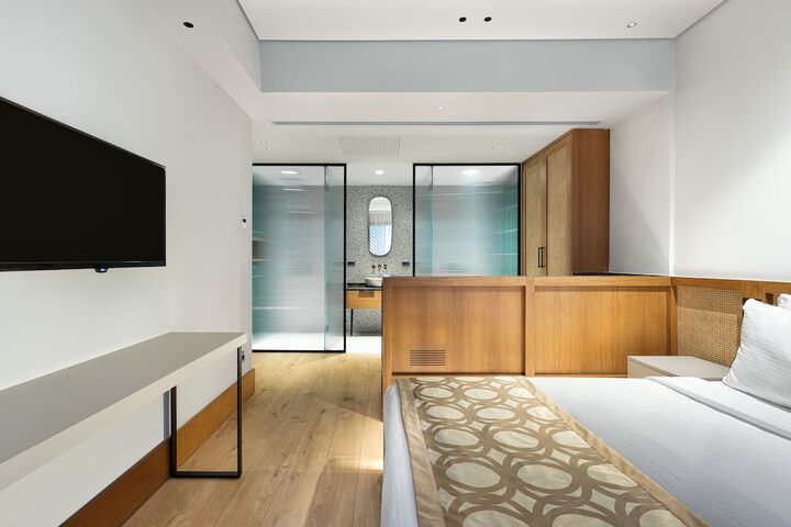 Room 6 of 41