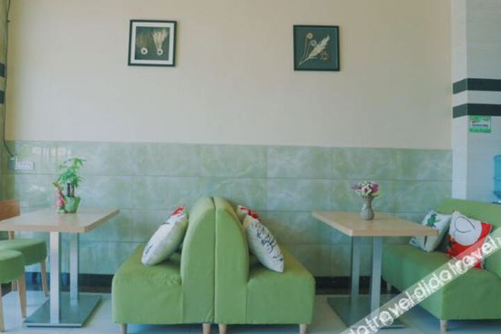 Hotel Interior 20 of 28