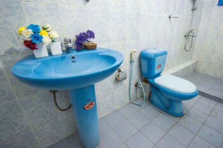 Room 2 of 22