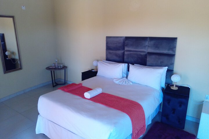 Room 2 of 17