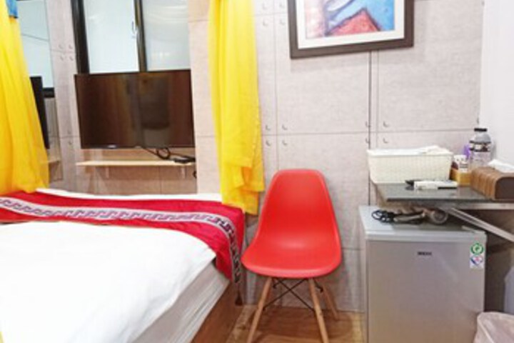 Room 34 of 78