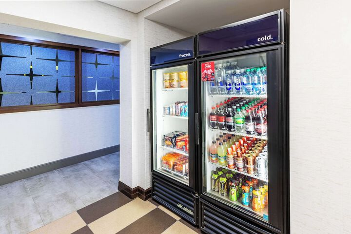 Snack bar