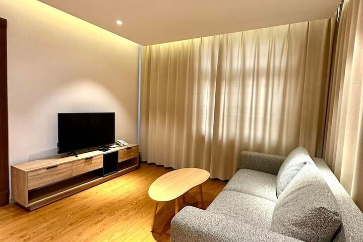 Room 45 of 68