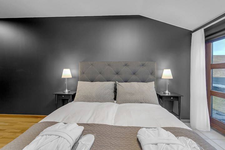 Room 17 of 42