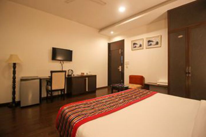 Room 7 of 23