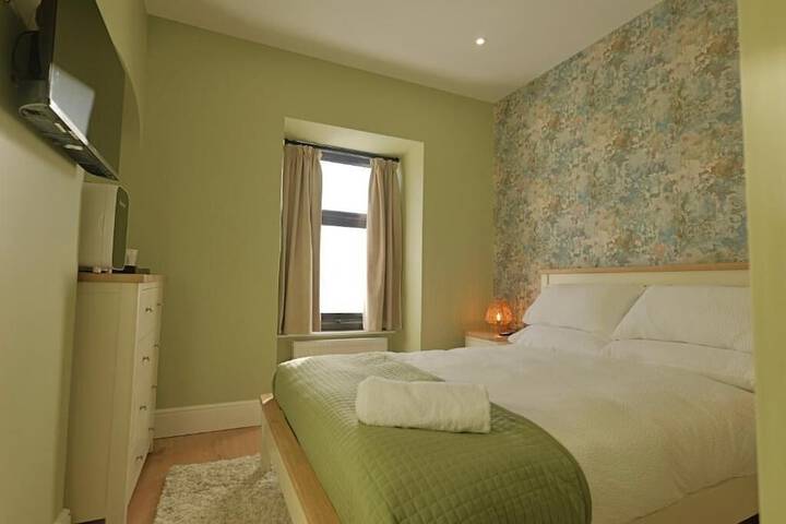 Room 7 of 26