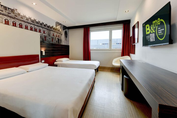 Room 9 of 30