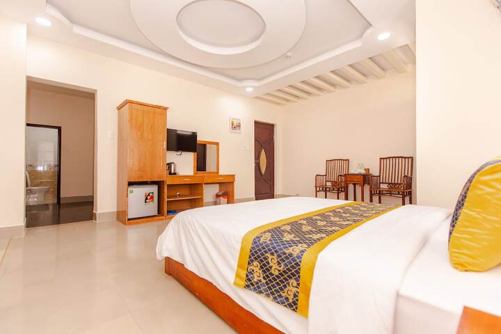 Room 3 of 46